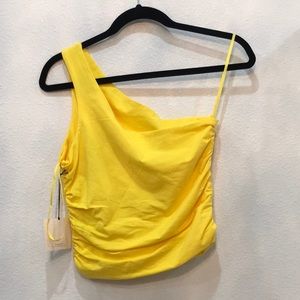 Super down one shoulder top